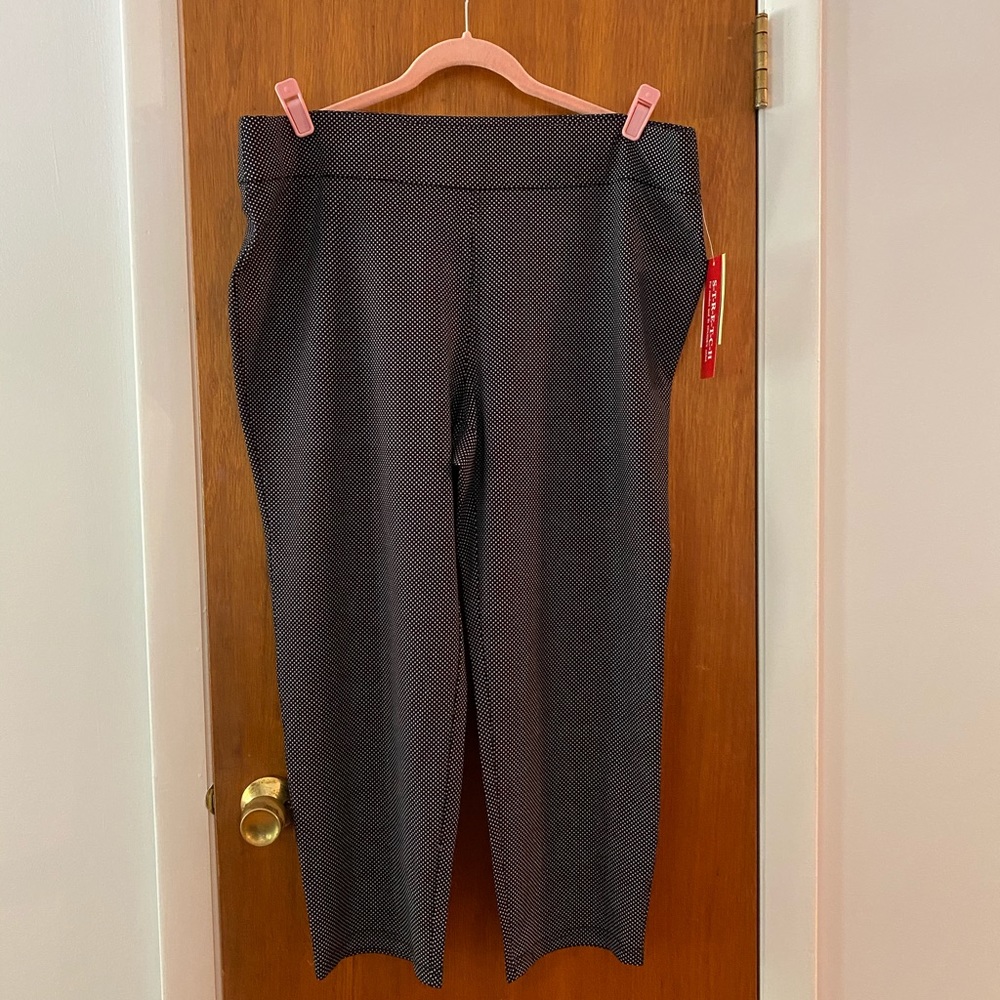 Capri pants